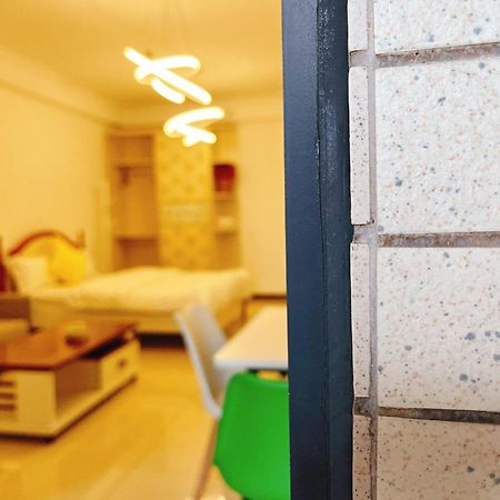 Yoyo Youth Apartment Guangzhou Bagian luar foto